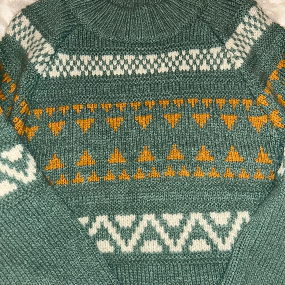 Universal Thread Teal and Mustard Patterned Sweater